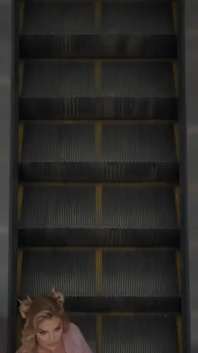 Escalator Vibe